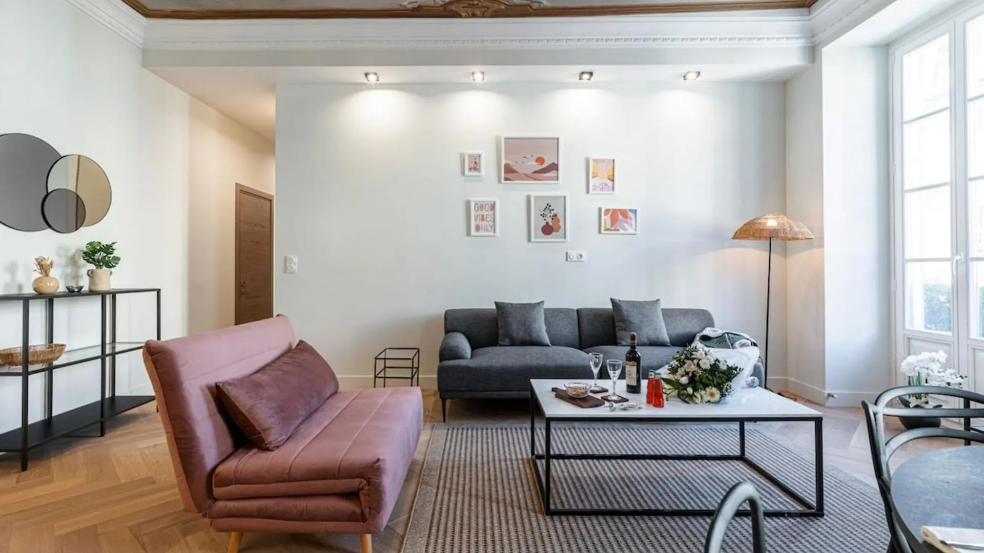 Philibert - Traditional Apart With Historical Fresco 尼斯